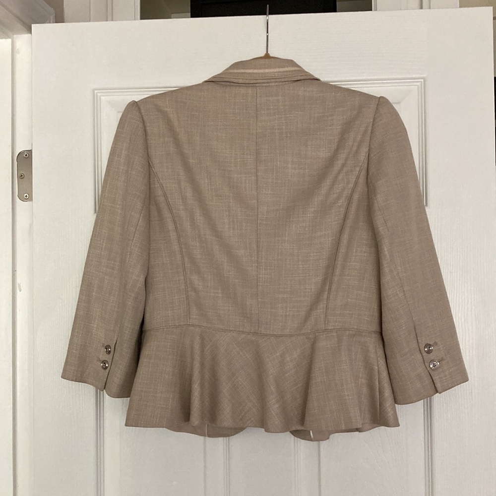 Perfect Condition Flattering Lightweight Beige Bl… - image 2